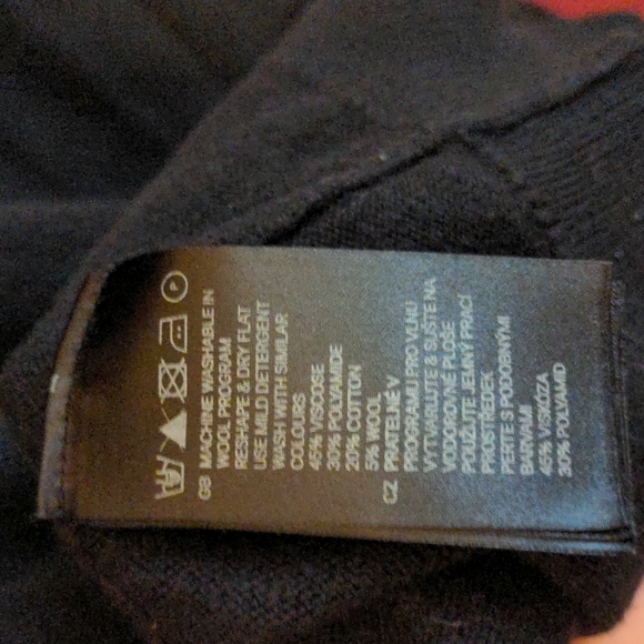 H&M Divided black sweater dress size 8 - Picture 5 of 7